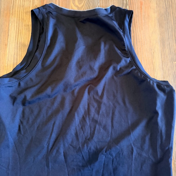 Nike Pro Fitted Black Tank Top - Picture 5 of 5
